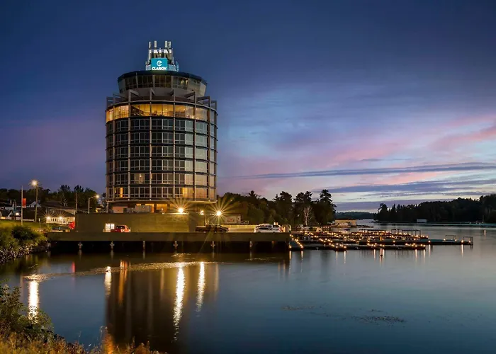Clarion Lakeside Inn & Conference Centre