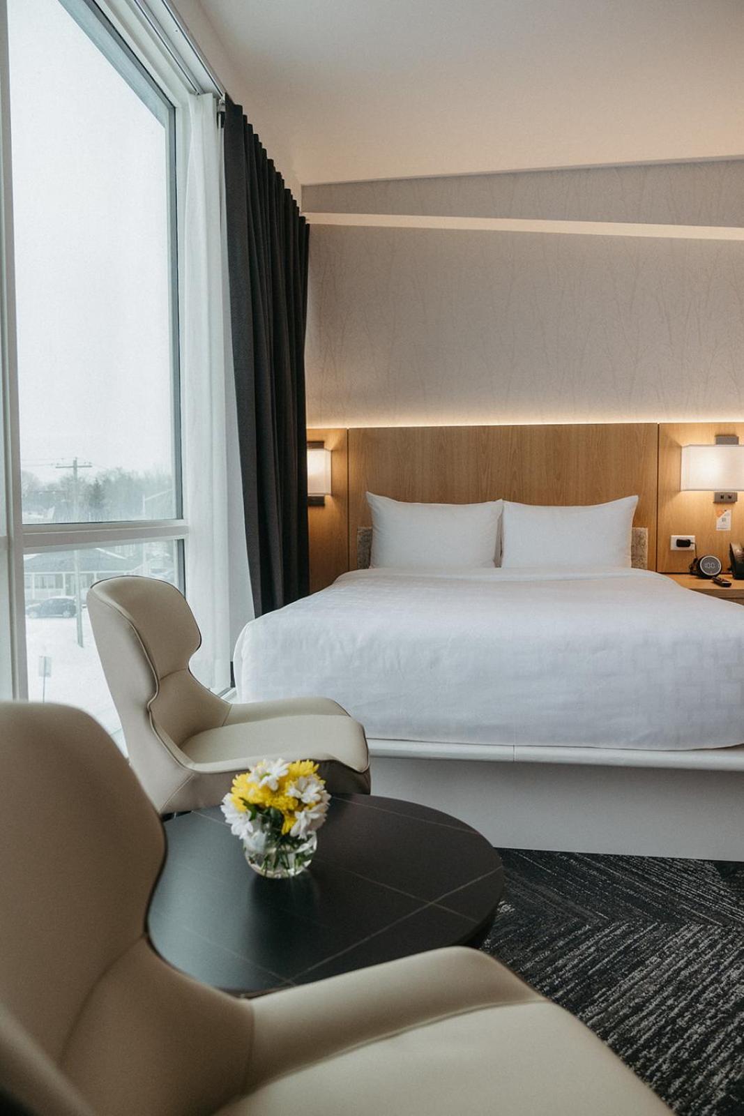 Inn Clarion Lakeside & Conference Centre 3*