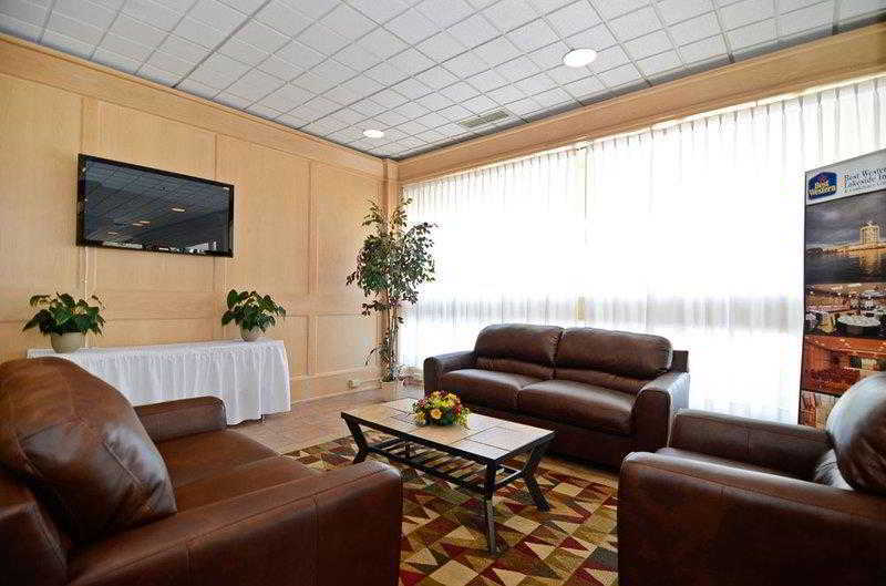 Clarion Lakeside & Conference Centre