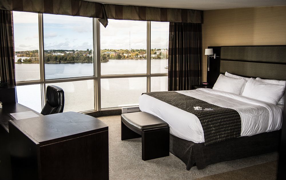 Inn Clarion Lakeside & Conference Centre