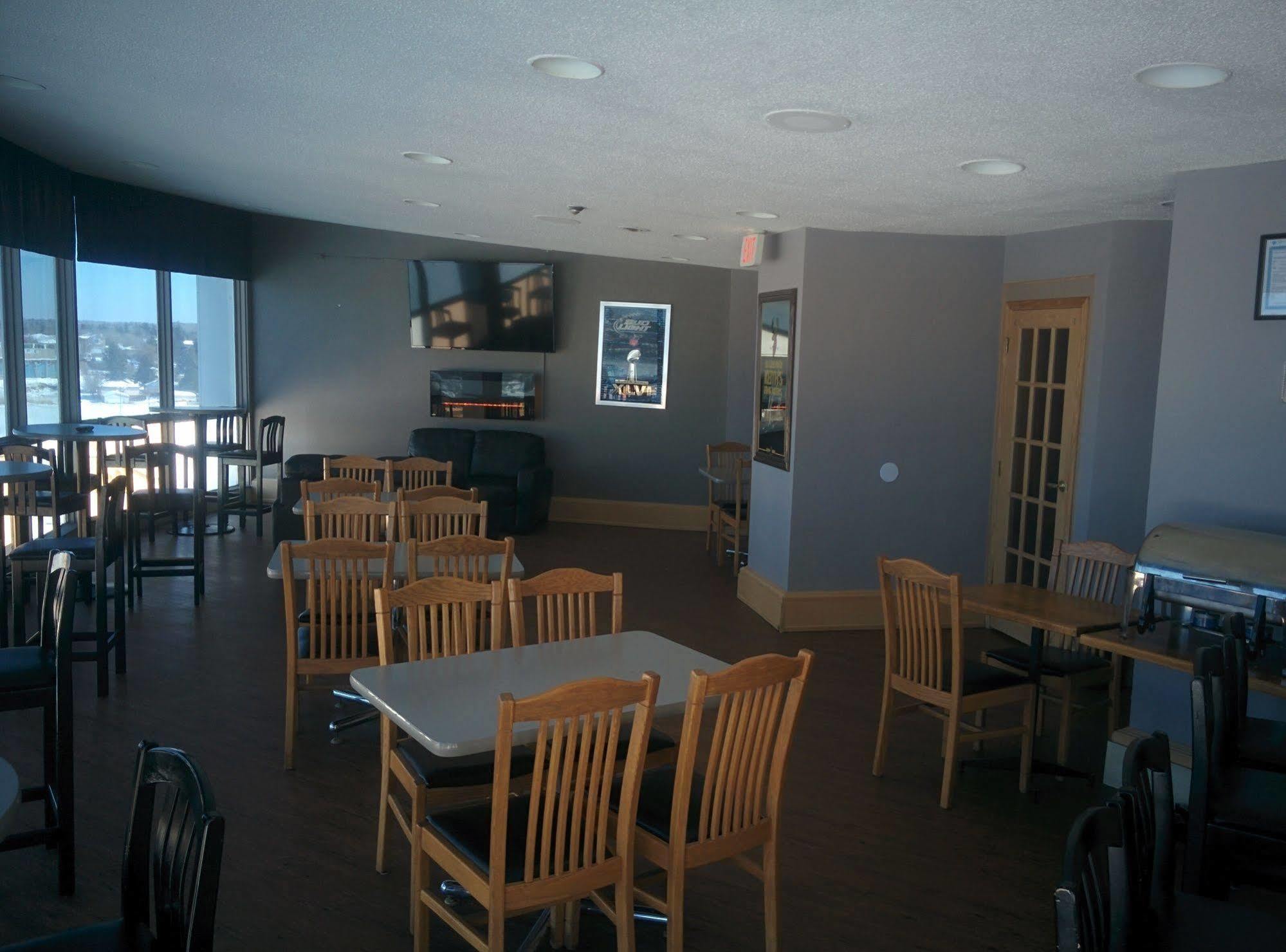 Clarion Lakeside & Conference Centre